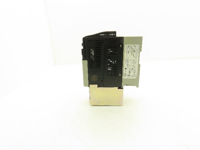 Allen Bradley 25B-D2P3N104 PowerFlex 525 VFD AC Drive .75kw 1Hp 480V 3Ph SER A