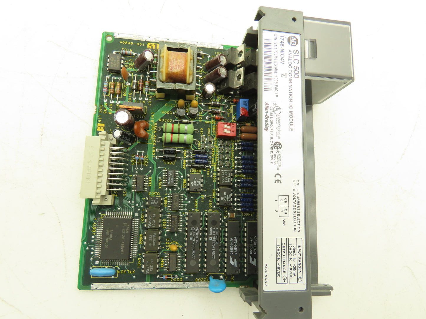 Allen Bradley 1746-NIO4V SLC500 Analog Combination I/O Module Ser A Broken Door