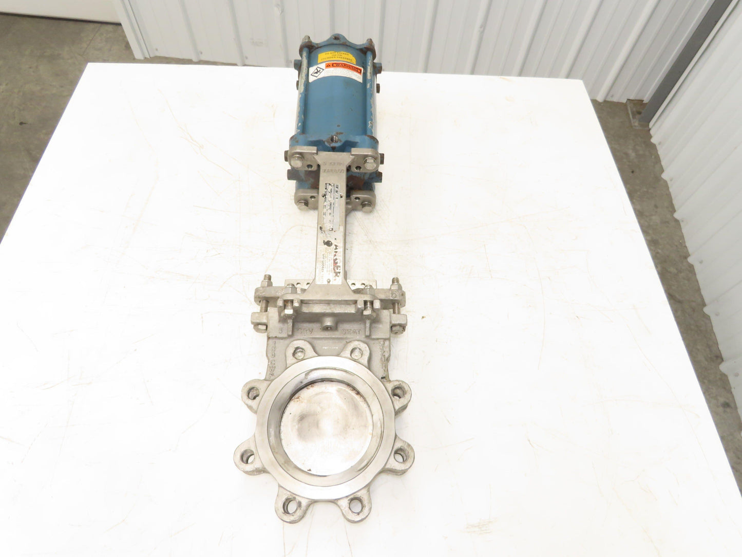 DeZurik 9491288 Knife Gate Valve 5" Pneumatic Cylinder Actuated Lug Flange