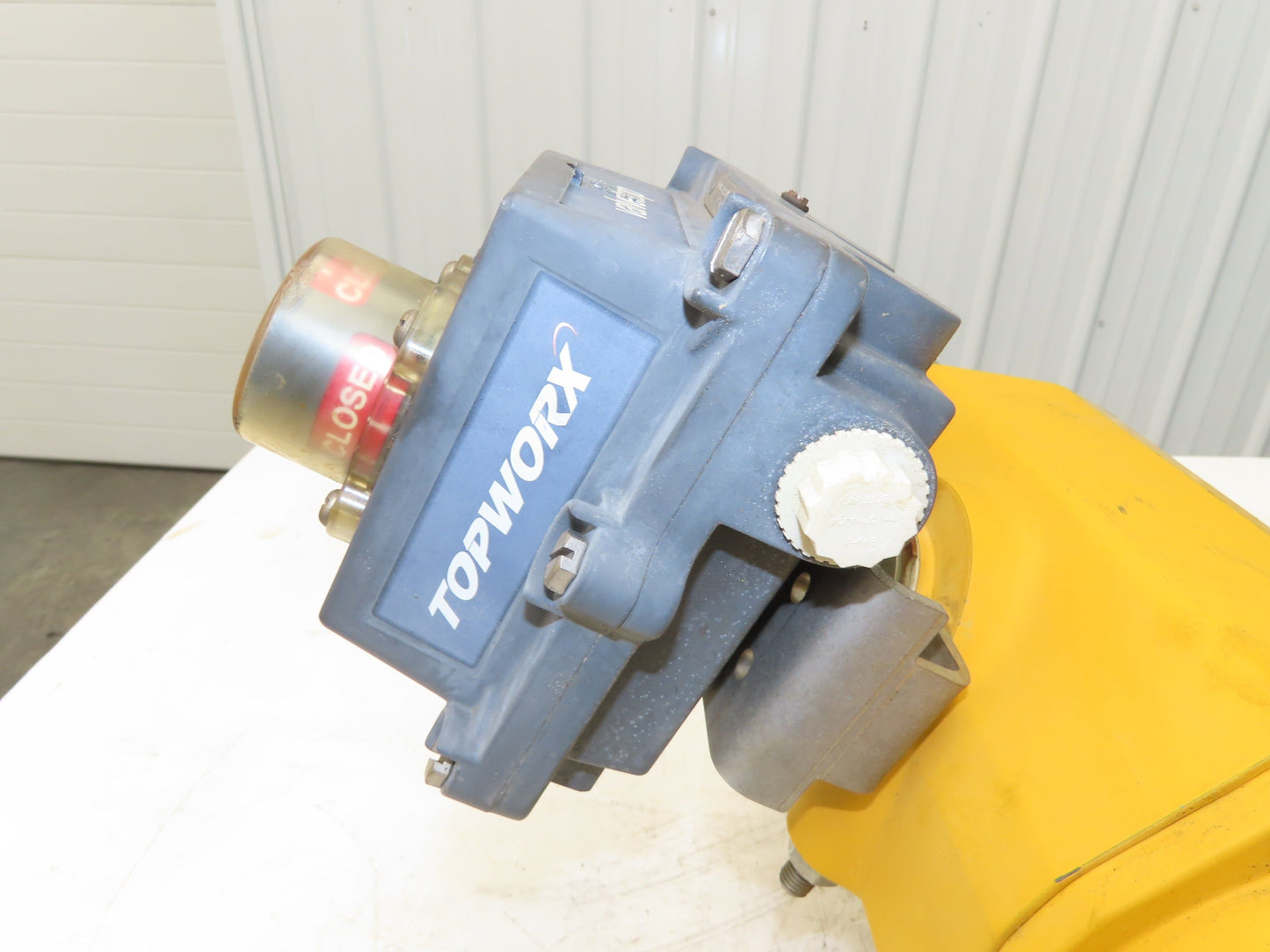 Emerson QS0350.U04STACW Pneumatic Actuator with Tufline 2"Flanged Plug Valve