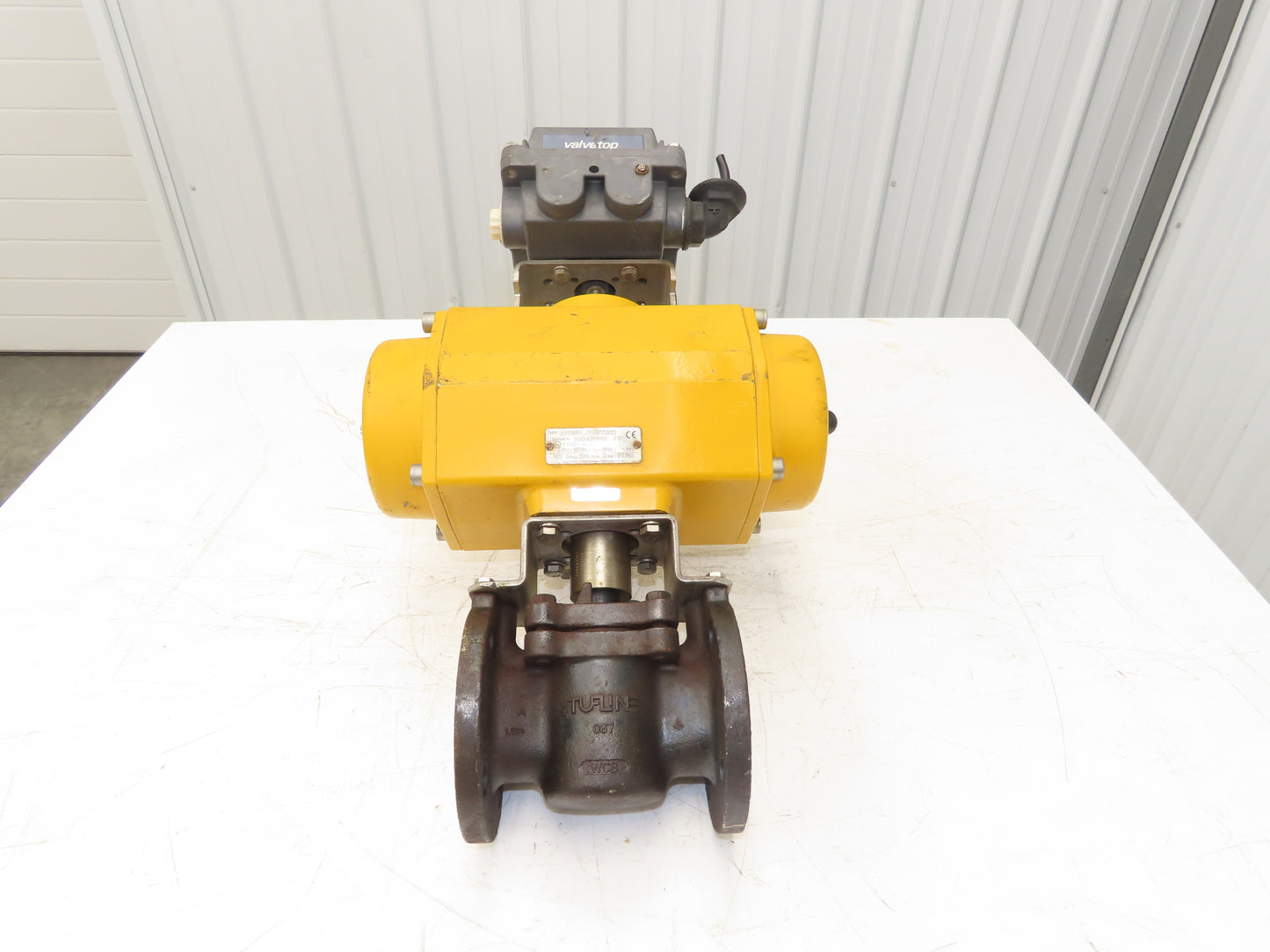 Emerson QS0350.U04STACW Pneumatic Actuator with Tufline 2"Flanged Plug Valve