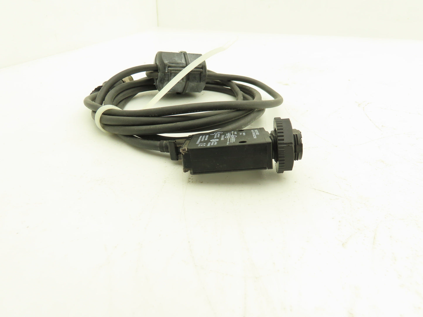 Allen Bradley 7600005-802 Retroreflective Photoeye Sensor 5M With 6' Cord