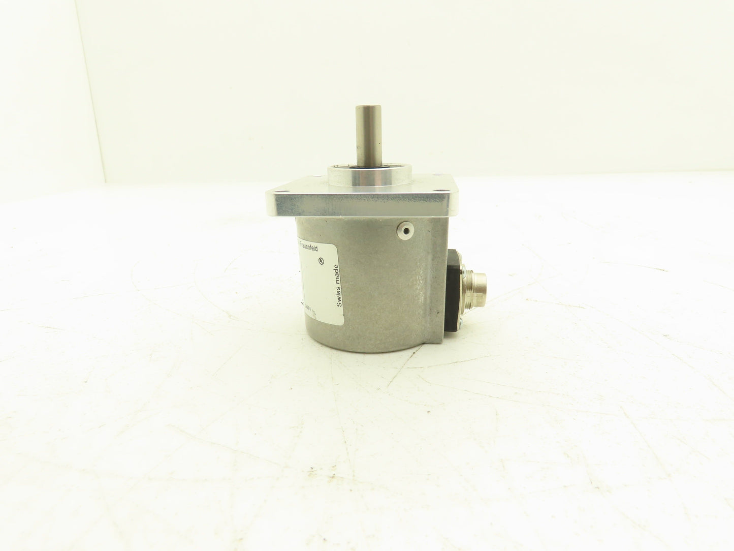 Baumer Electric BDW 06.05A4096-C1-9 Rotary Encoder 1-30VDC 10mm Shaft N921