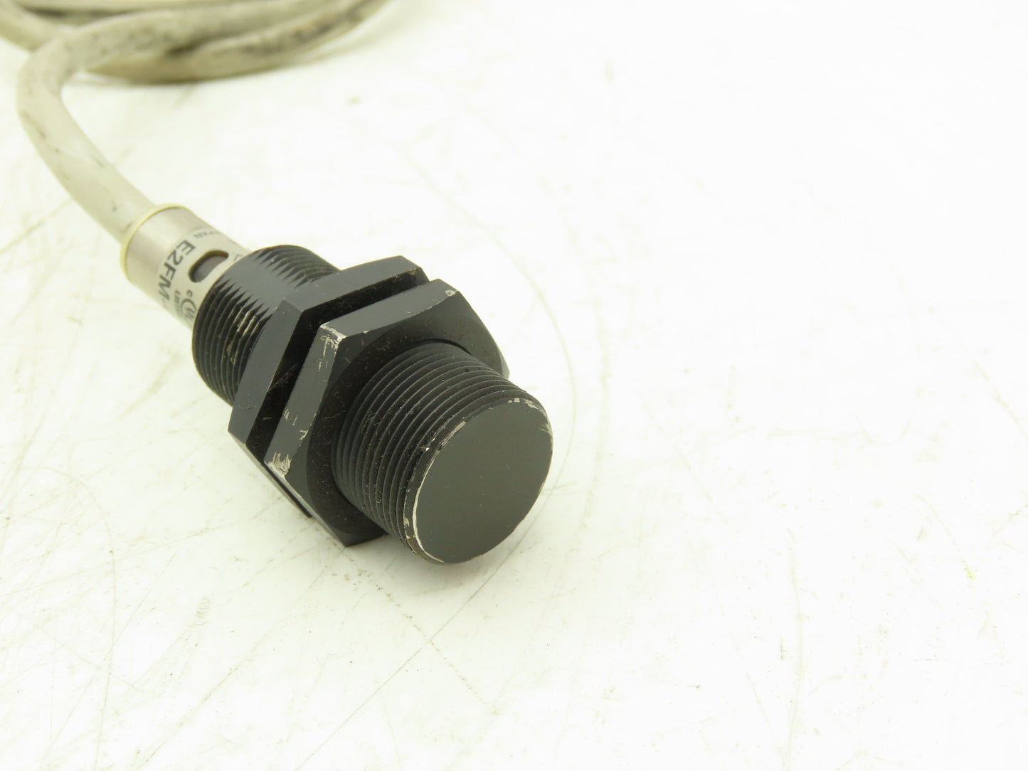 Omron E2FM-QX5D1 Inductive Proximity Sensor 36" Cut Cable