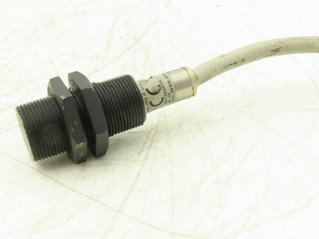 Omron E2FM-QX5D1 Inductive Proximity Sensor 36" Cut Cable