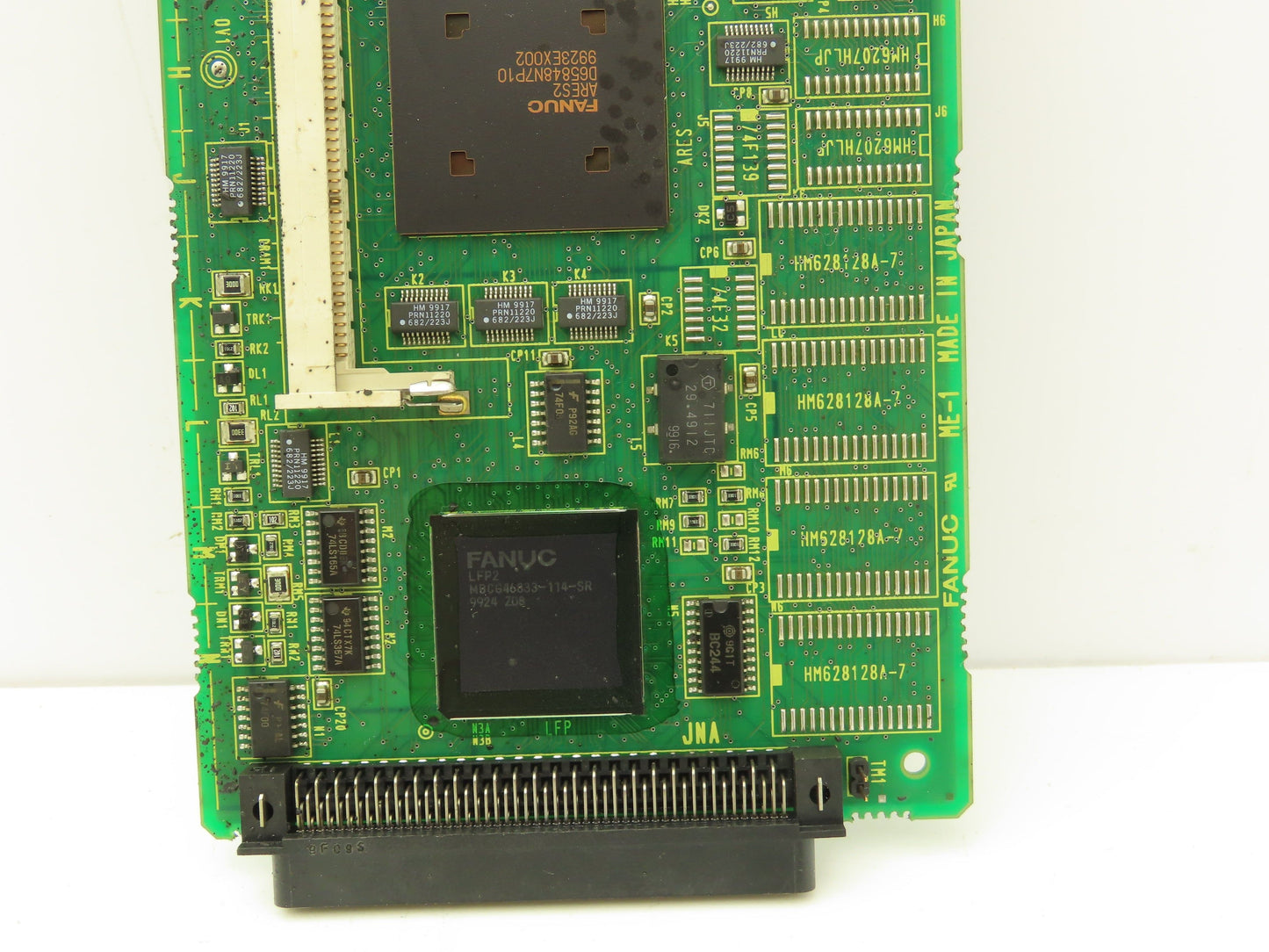 Fanuc A20B-8100-0265/04B Circuit Board Servo Control Module