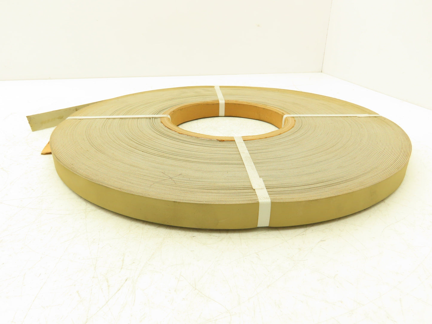 Siegling GG 2P Gray Flat Conveyor Belt 22mm x 320' Machine Tape