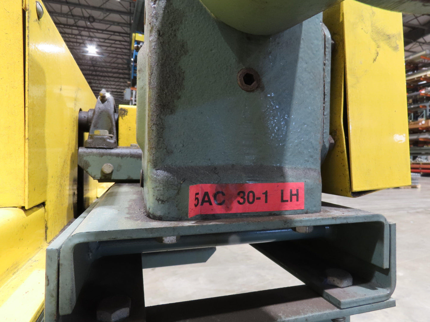 Hytrol Pallet Conveyor 2.5" Roller 51"BF x 5'L 460V Chain Drive 36fpm 30-36"H