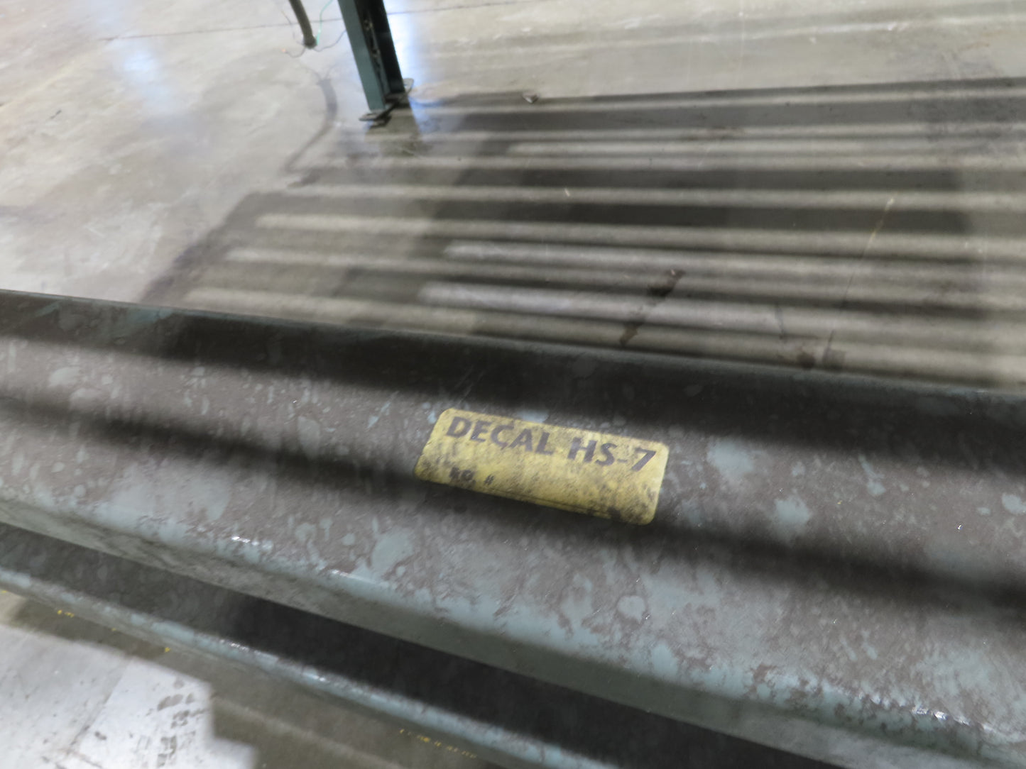 Hytrol Pallet Conveyor 2.5" Roller 51"BF x 5'L 460V Chain Drive 36fpm 30-36"H