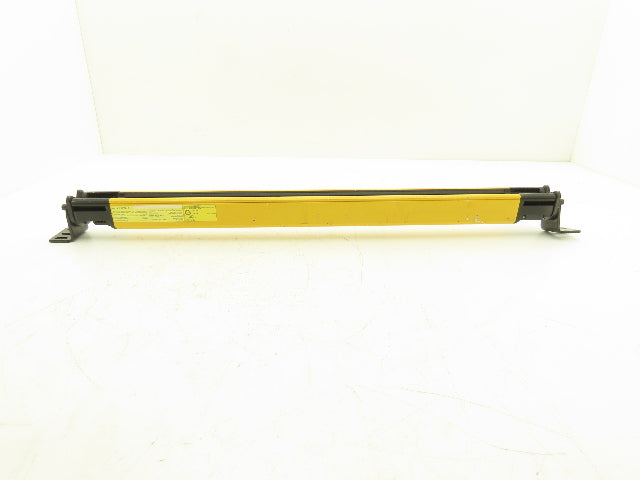 Keyence SL-V32HM-T Safety Light Curtain Transmitter 620mm 9m