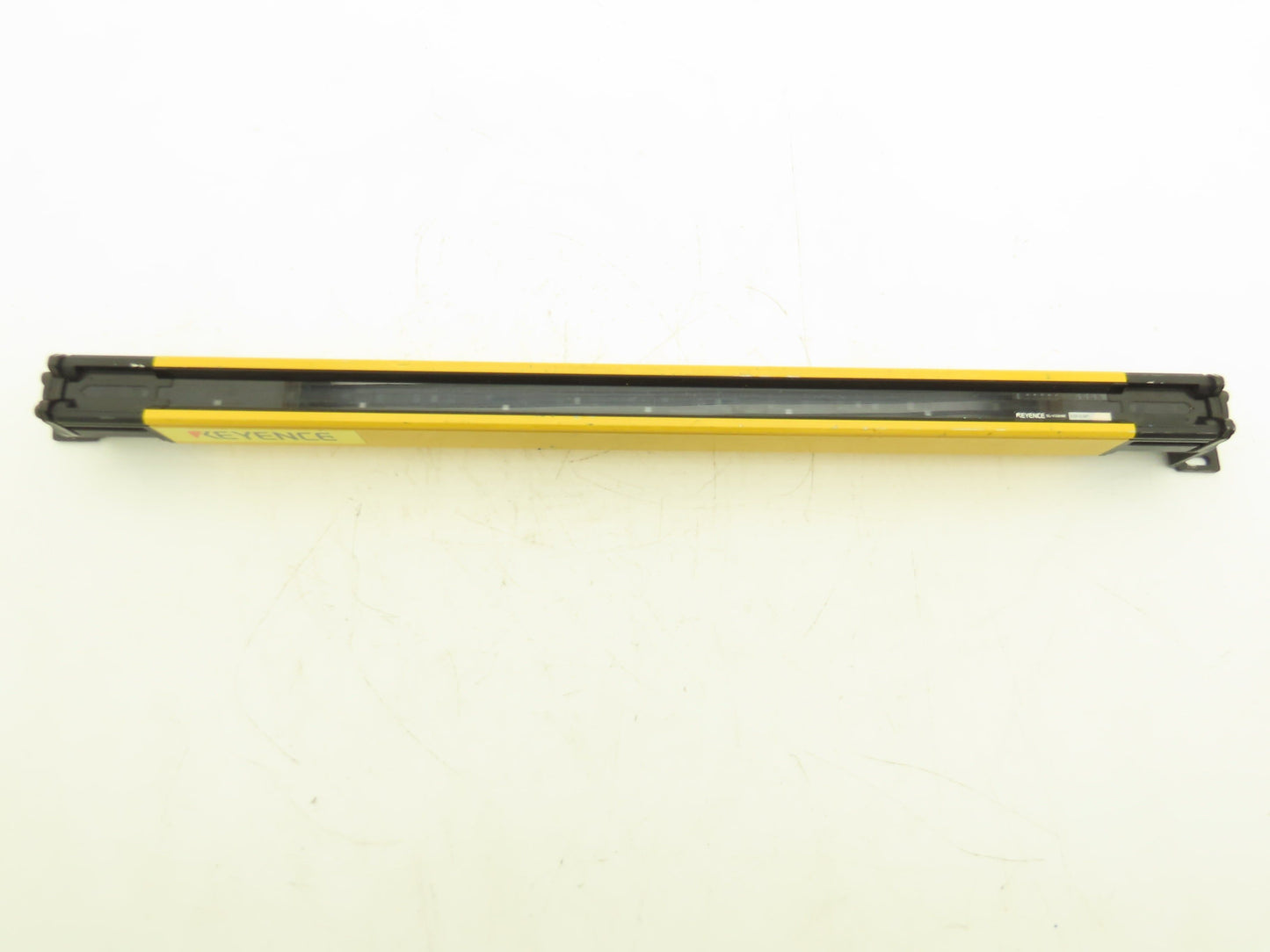 Keyence SL-V32HM-T Safety Light Curtain Transmitter 620mm 9m