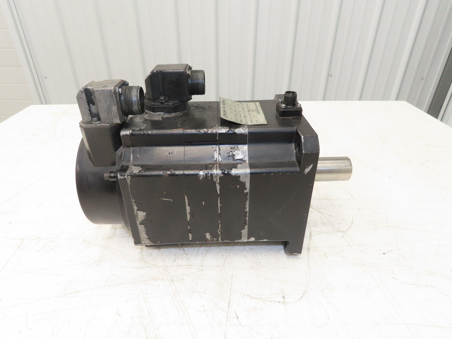 Okuma BL-MC100E-12SB AC Servo Motor 1.2kW 1200 RPM 133V 3PH