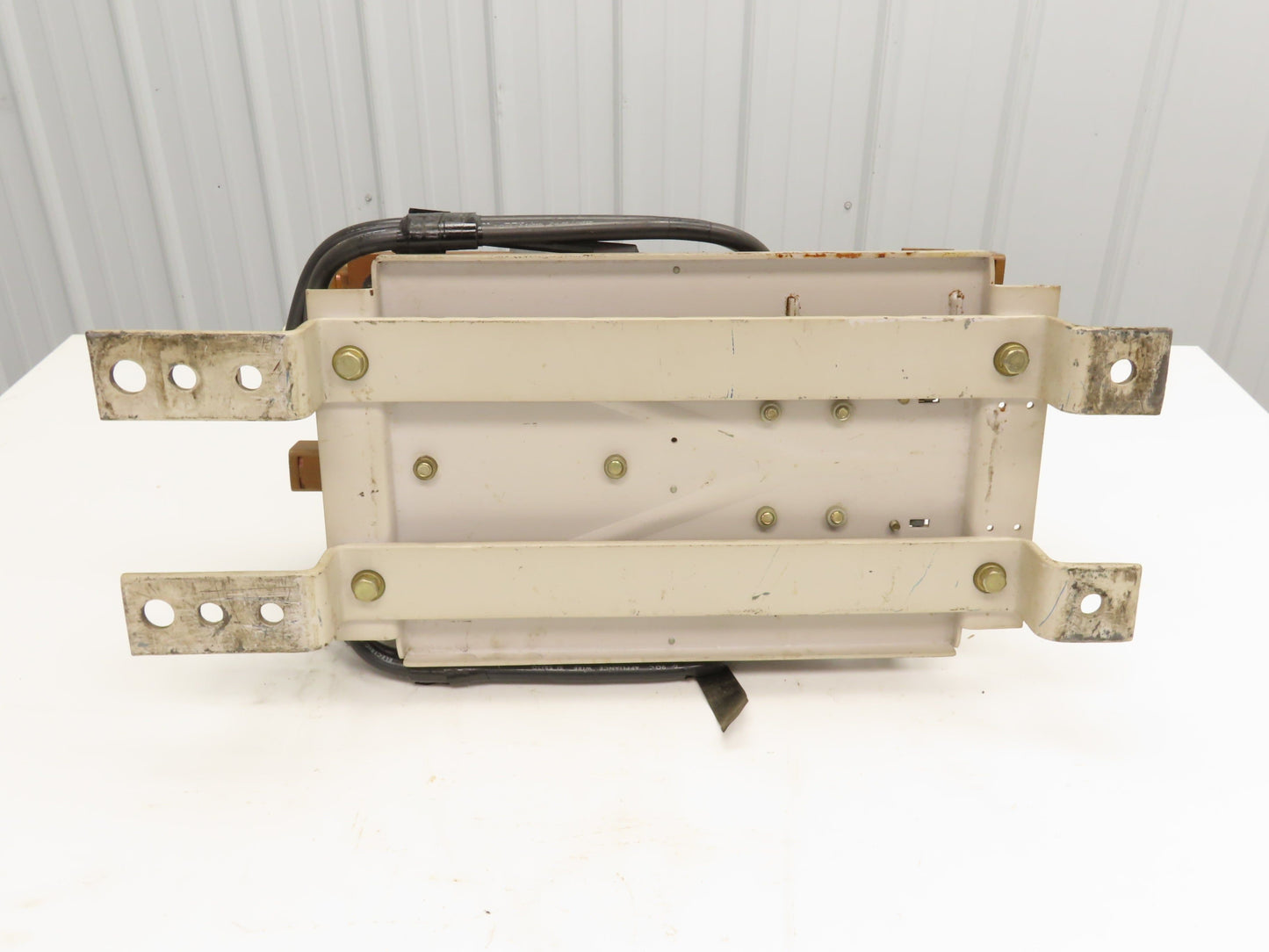 Square D GO 1 Motor Starter Class 8536 Ser C NEMA Size 5 600V 200Hp 4AWG-500MCM