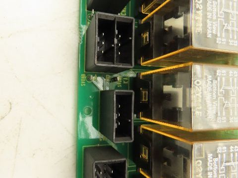 Fanuc A20B-1007-0490/02A Relay Control Circuit Board