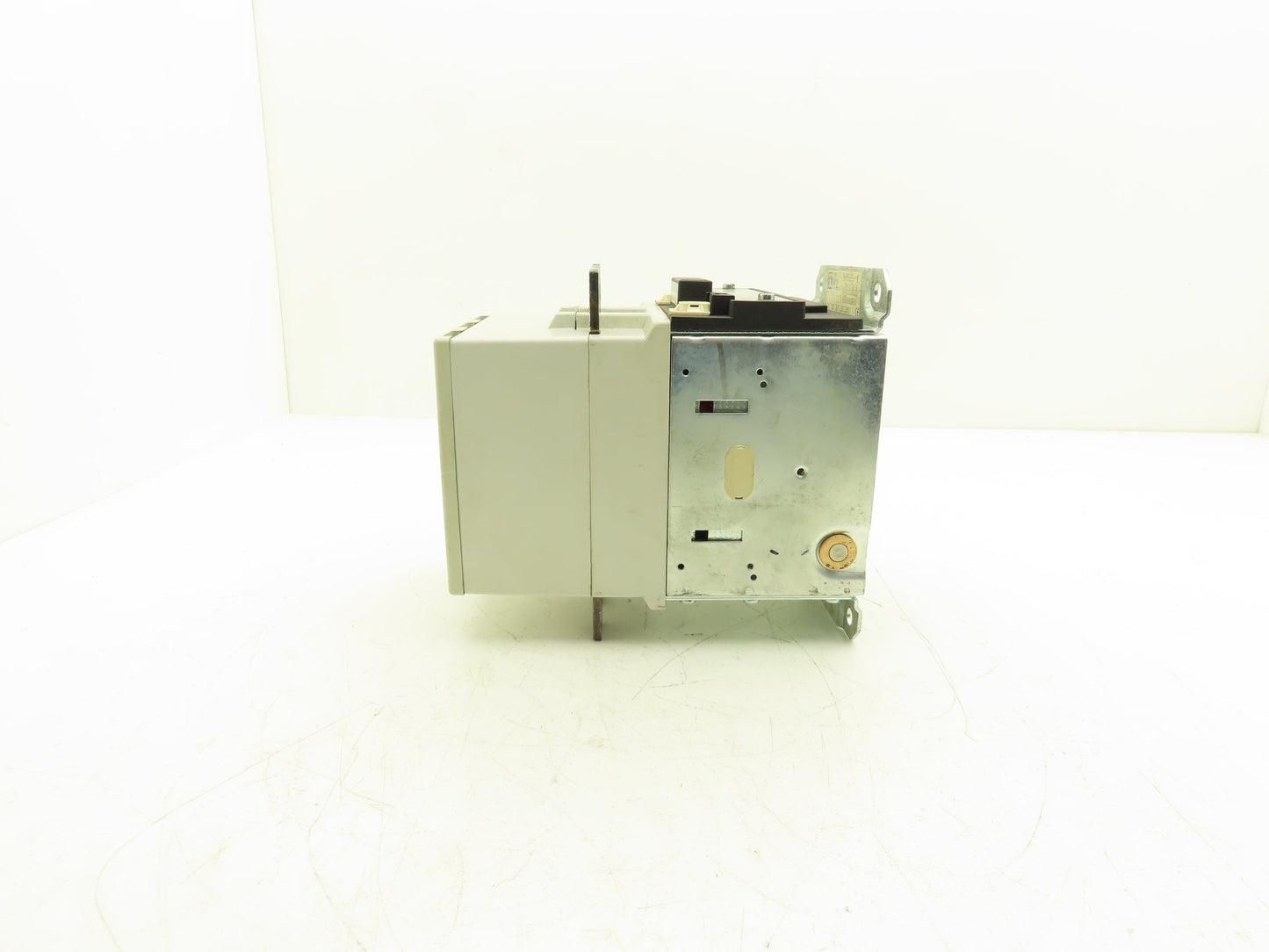 Lovato B310 Motor Starter 3PH 300HP 600VAC 480V AC/DC Coil