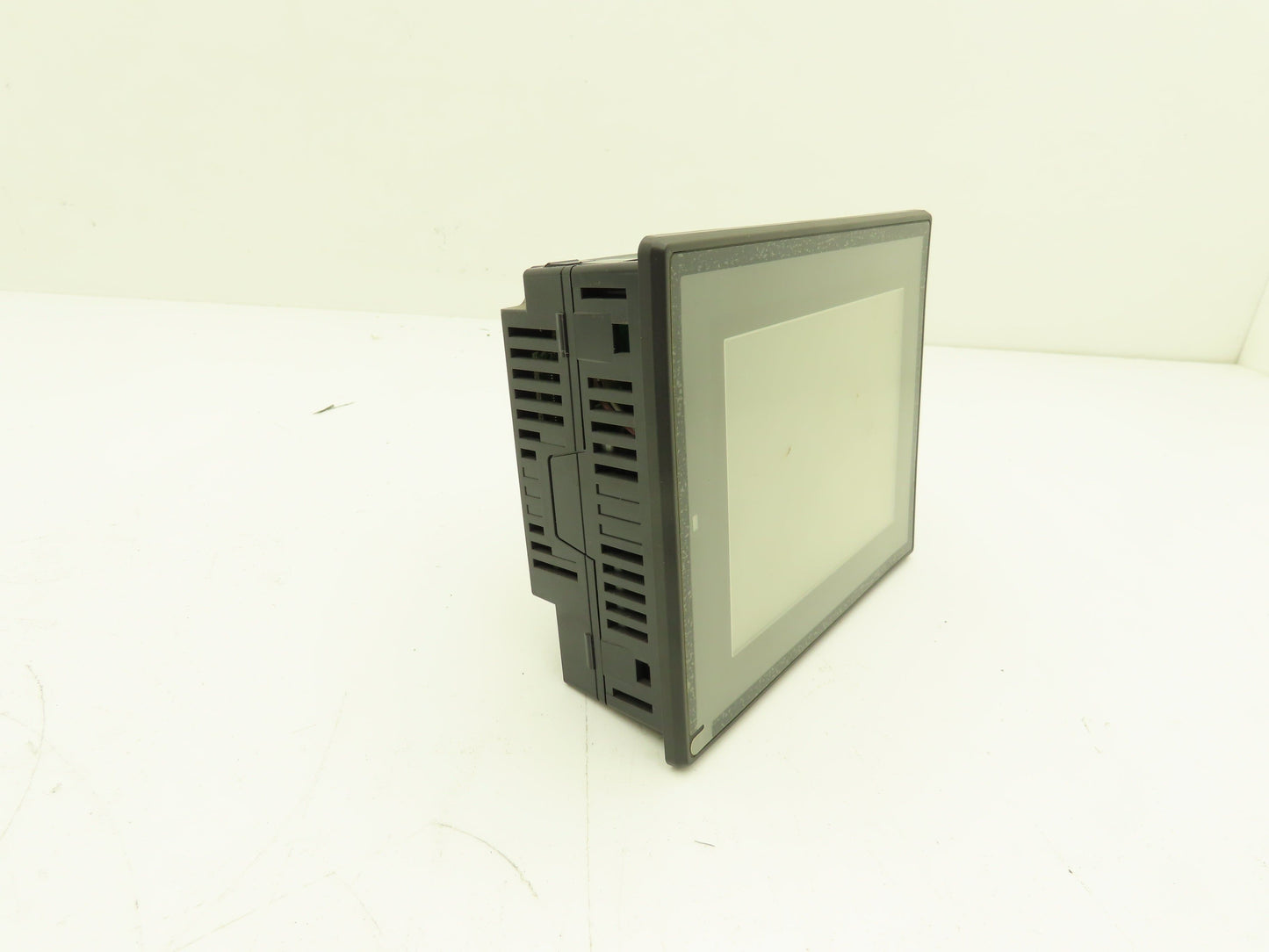 Keyence VT3-Q5S HMI Control Panel 24VDC Tested
