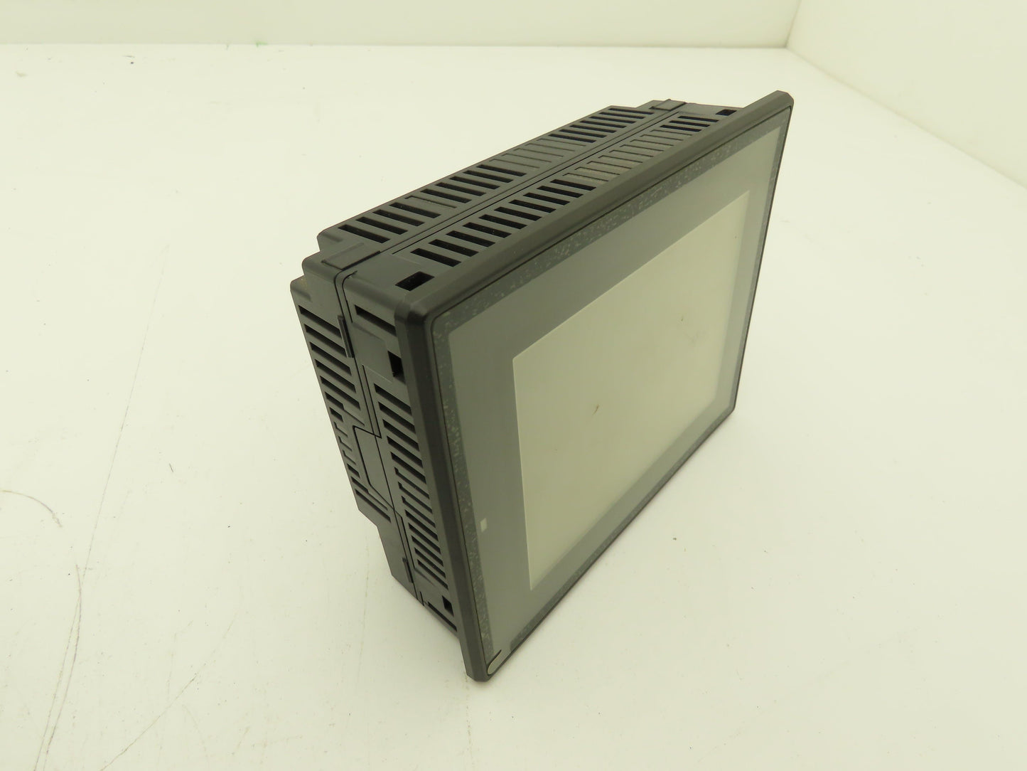Keyence VT3-Q5S HMI Control Panel 24VDC Tested