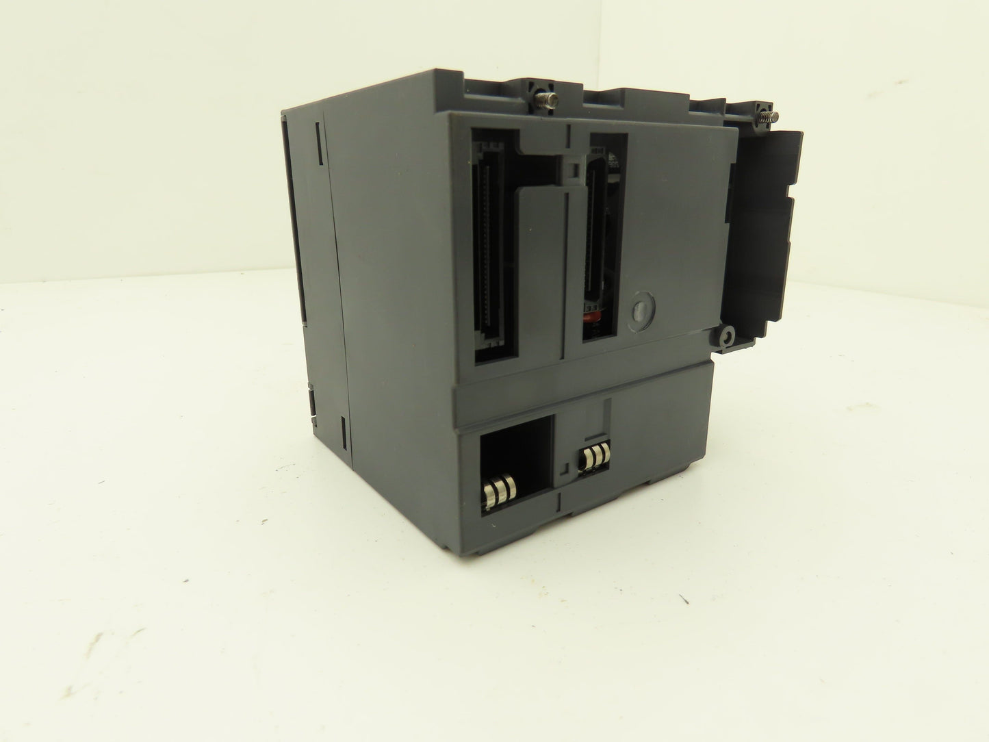 Mitsubishi Q00JCPU PLC Processor CPU 100-240VAC Input 5VDC Output Missing Cover