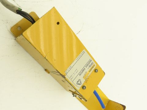 Omron TP70-1S2 Nagara Flexible Rod Switch Front Mount 125VAC