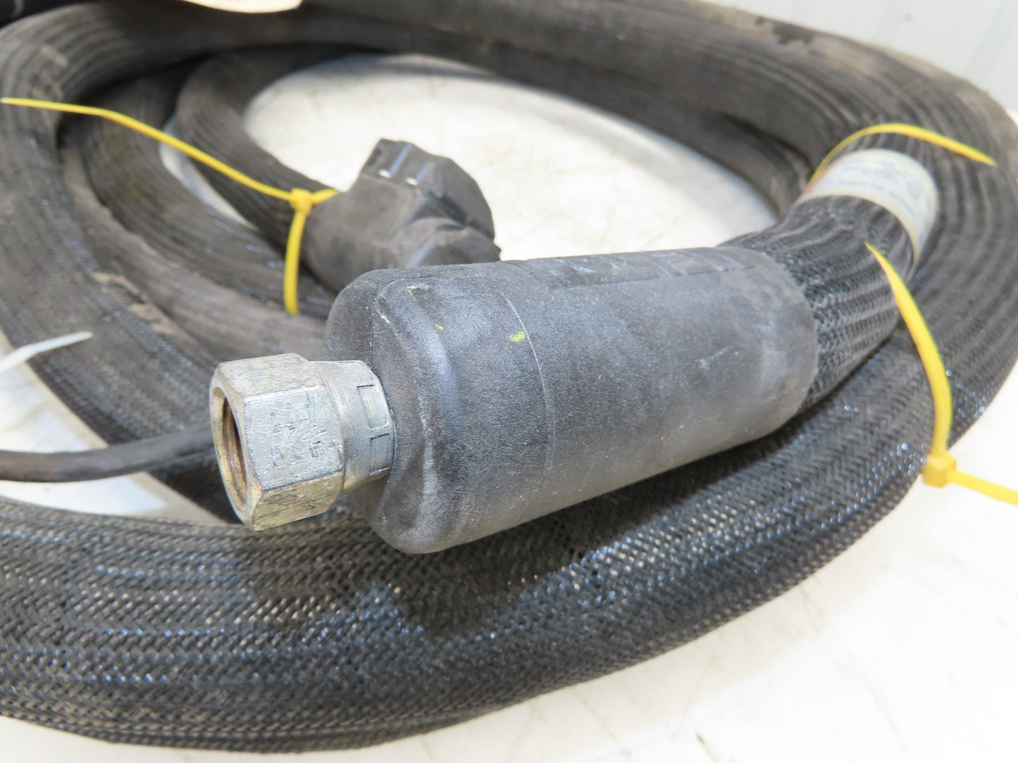 Valco Melton Hot Melt Hose Adhesive Dispensing Glue Gun Heating 32' 10m