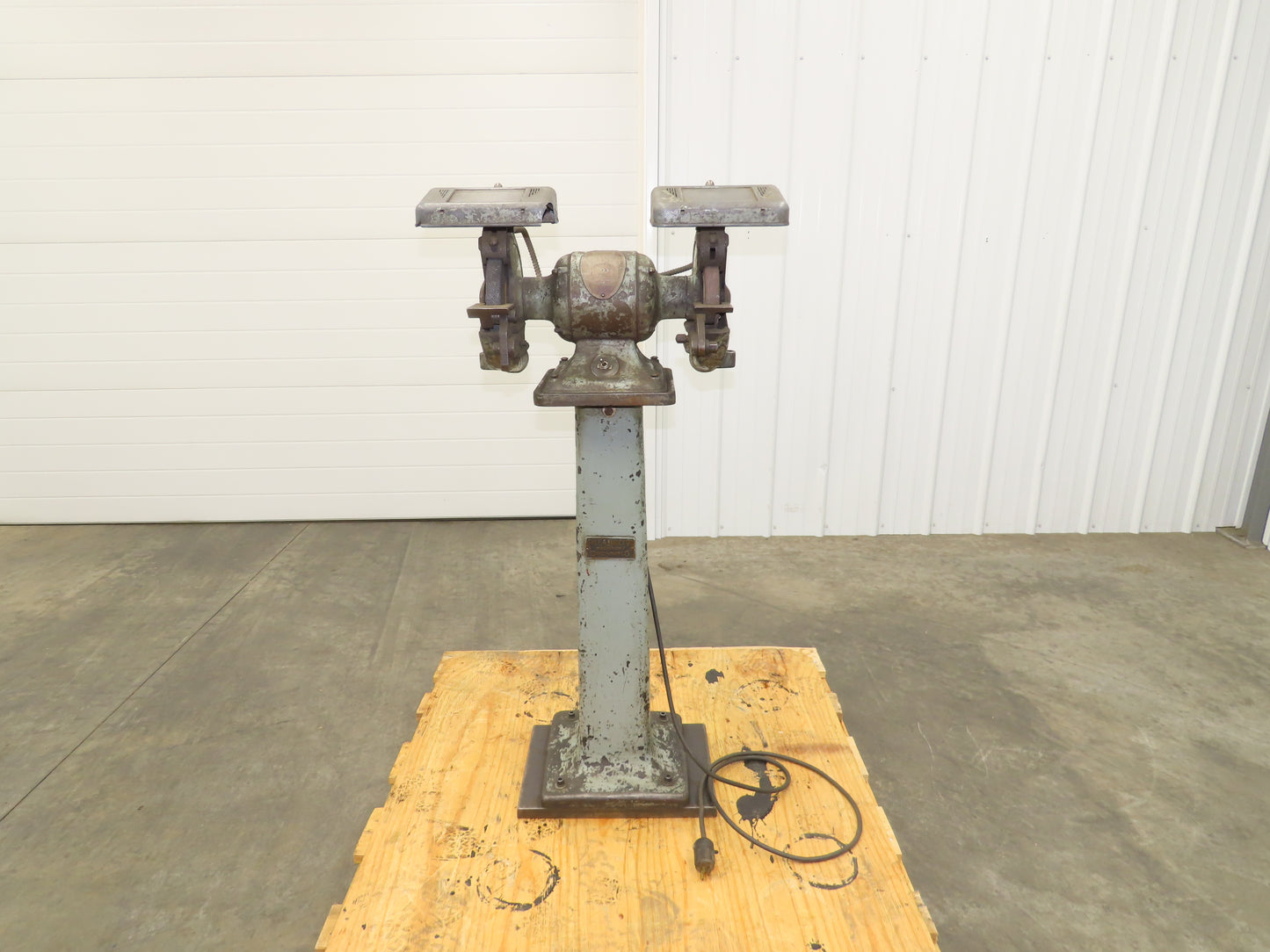 Delta Rockwell Bench Grinder 1960 Vintage Pedestal 1/2 HP 7" 3450 RPM 110V