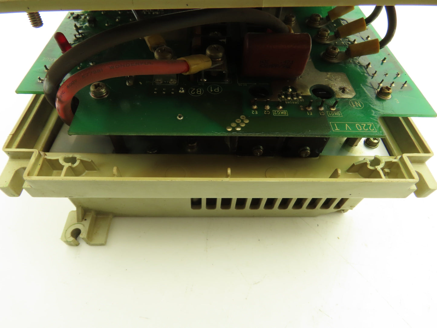 Delta VFD075A23B VFD AC Drive 7.5KW 10Hp 230VAC 3Ph Broken Housing Read Desc.