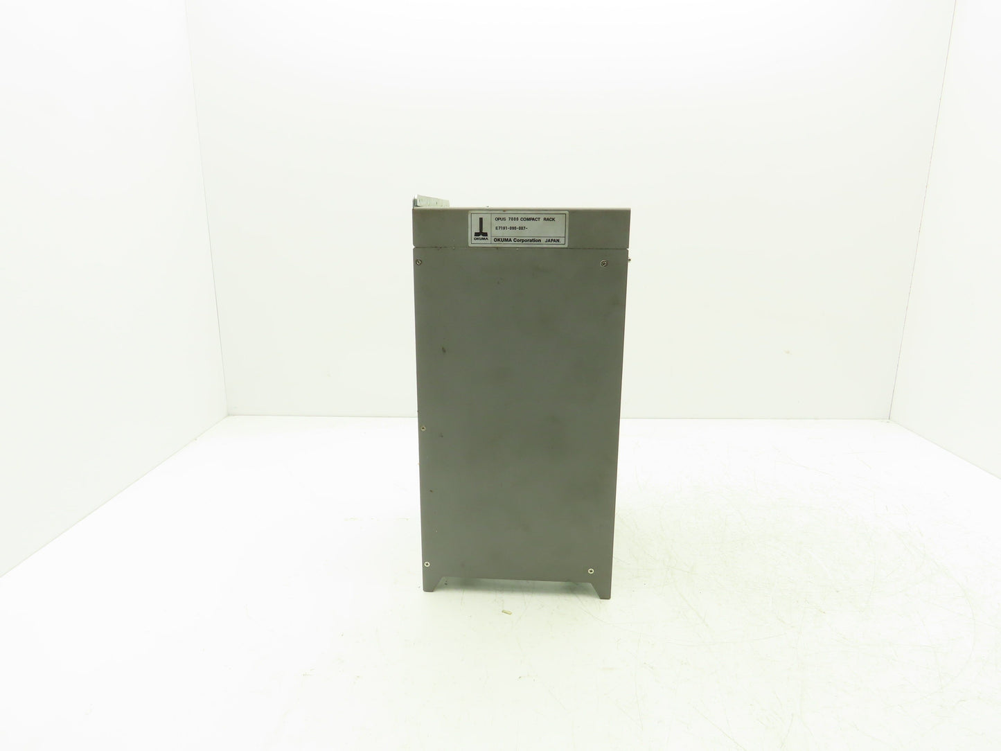 Okuma E7191-090-008 Opus7000 PLC Chassis Enclosure Only