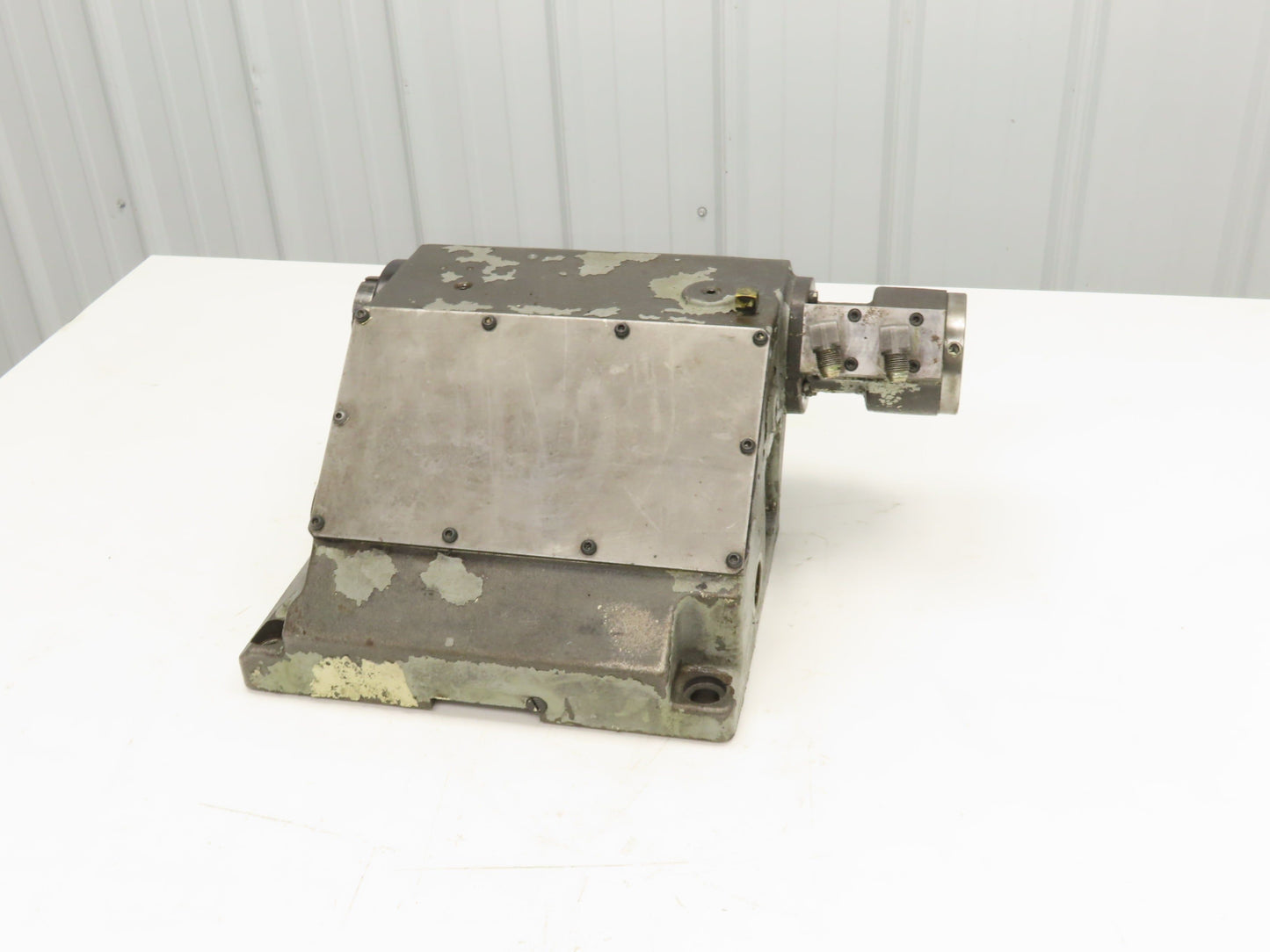 Okuma LB-200 CNC Lathe Spindle Tailstock 18"