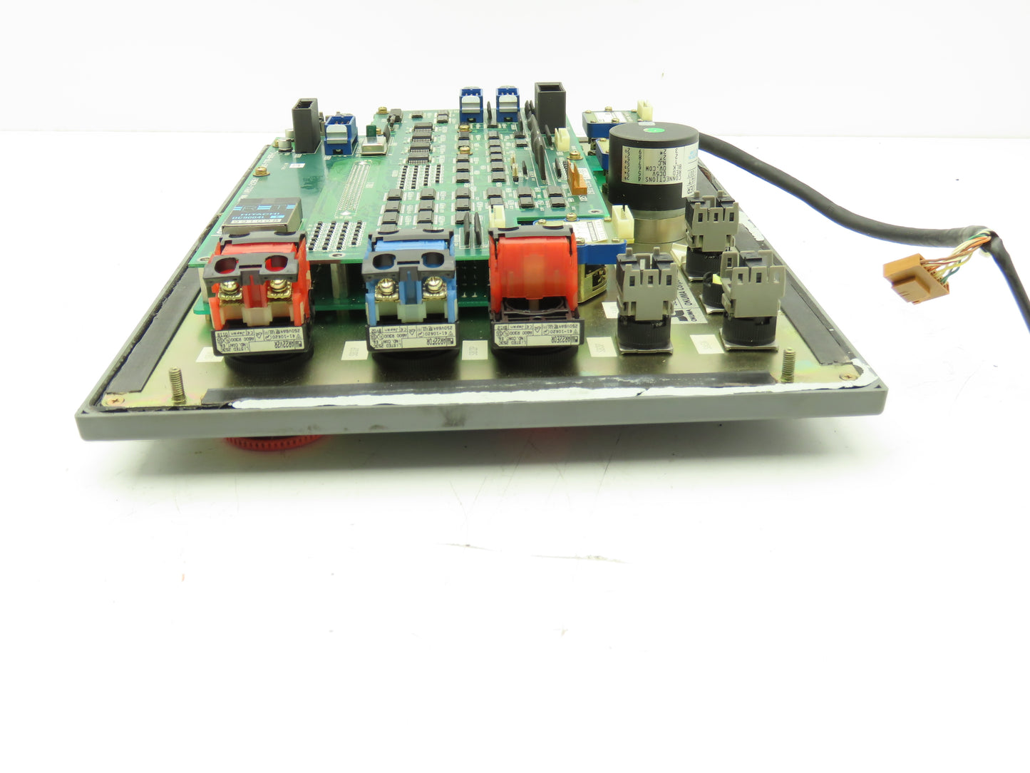 Okuma MPN7000M-S Operator Control Panel E0105-566-103-2