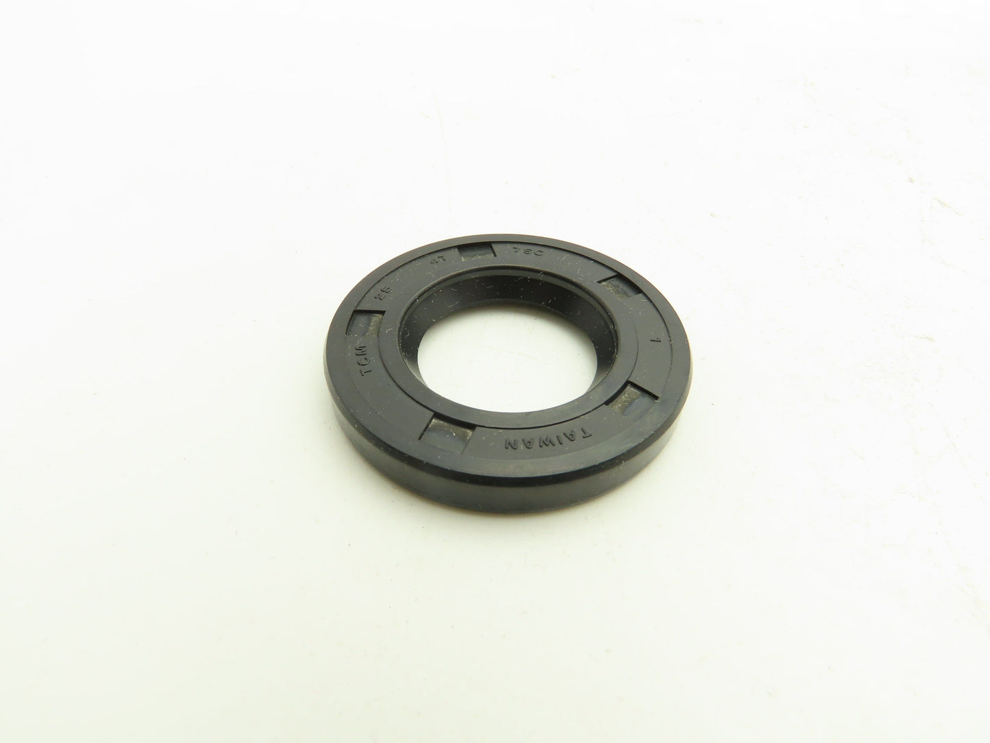 TCM 25-47-7SC Metric Oil Seal Nitrile Rubber Single Lip 24x47x7mm Lot of 9