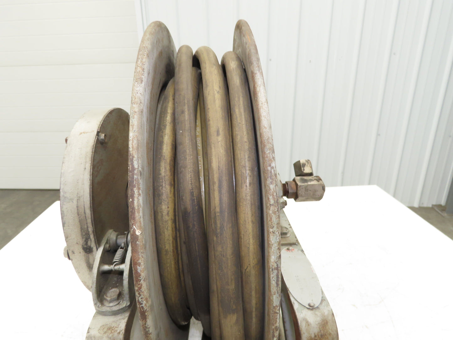 Hannay Reels 716-19-20 C Retractable Industrial Water/Air Hose Reel 1/2" X 48'