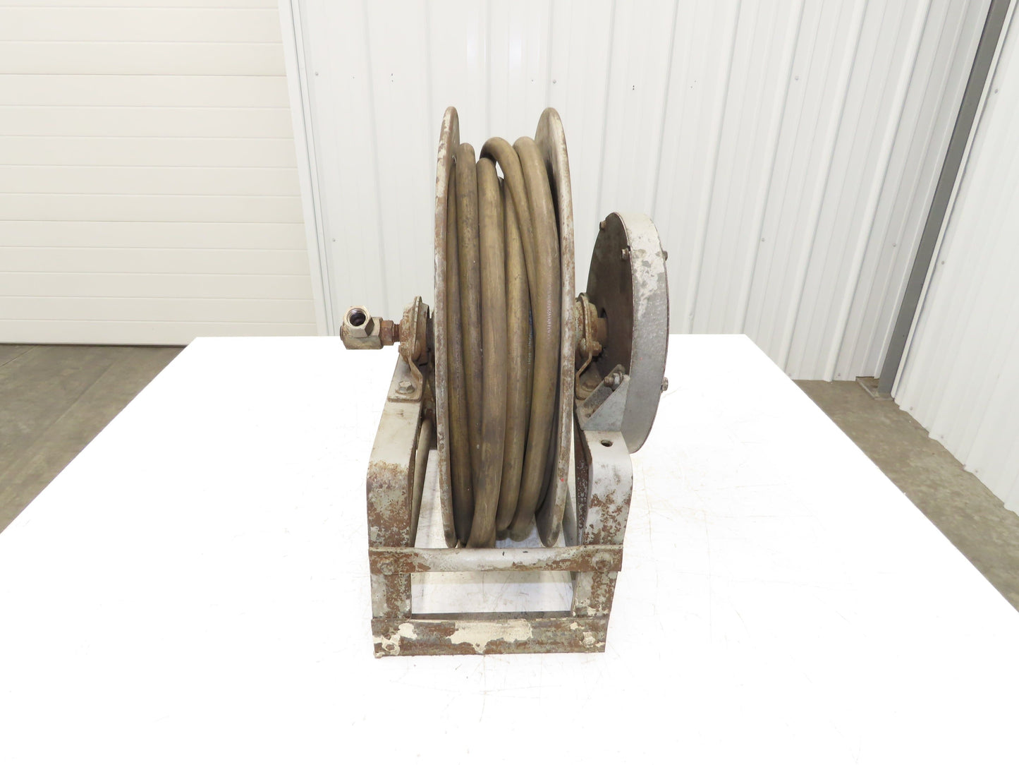 Hannay Reels 716-19-20 C Retractable Industrial Water/Air Hose Reel 1/2" X 48'