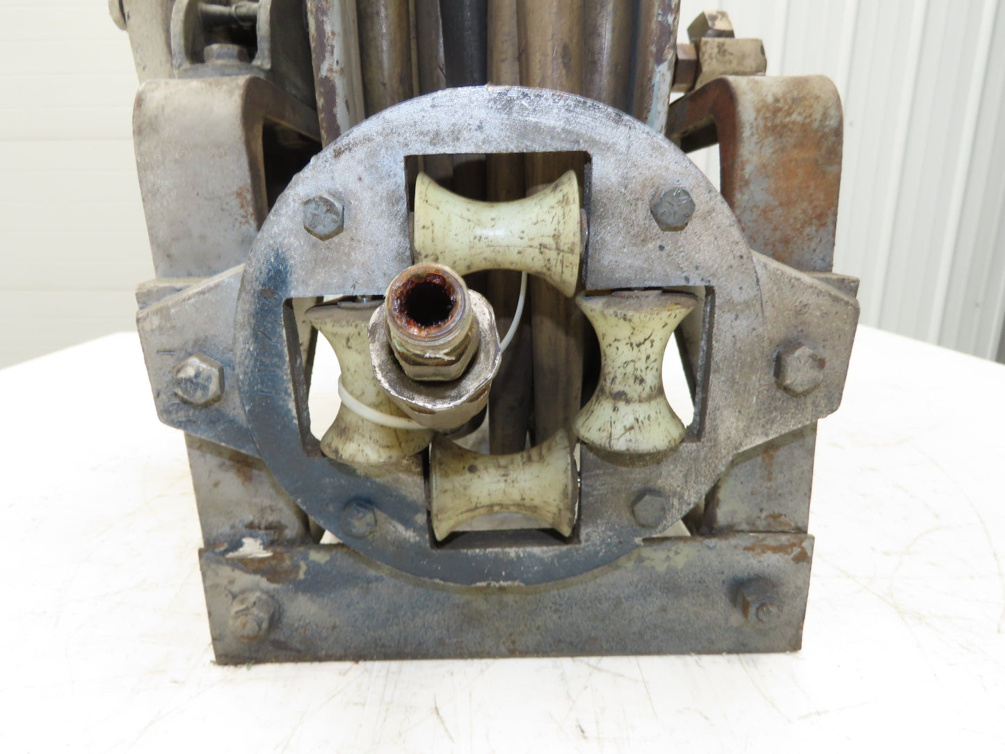 Hannay Reels 716-19-20 C Retractable Industrial Water/Air Hose Reel 1/2" X 48'