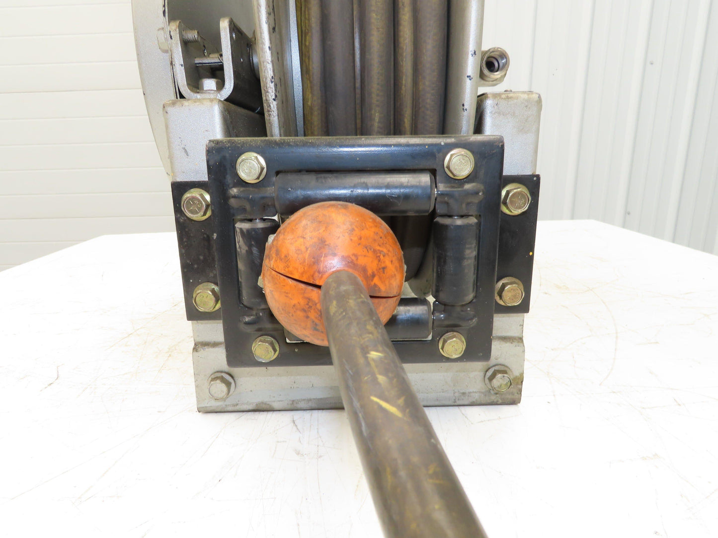 Hannay Reels 716-19-20-10.5J SR Retractable Industrial Air Hose Reel 1/2" X 49'