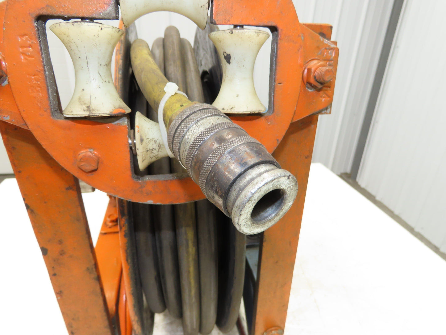 Hannay Reels 716-19-20C SR Retractable Industrial Air Hose Reel 1/2" X 41'