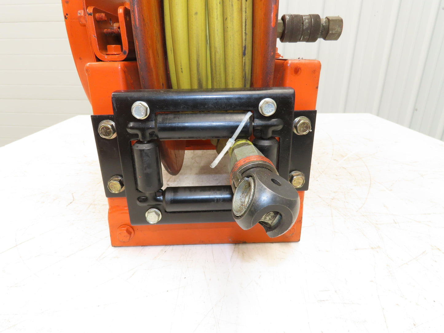 Hannay Reels 716-19-20-10.5J SR Retractable Industrial Air Hose Reel 1/2" X 38'