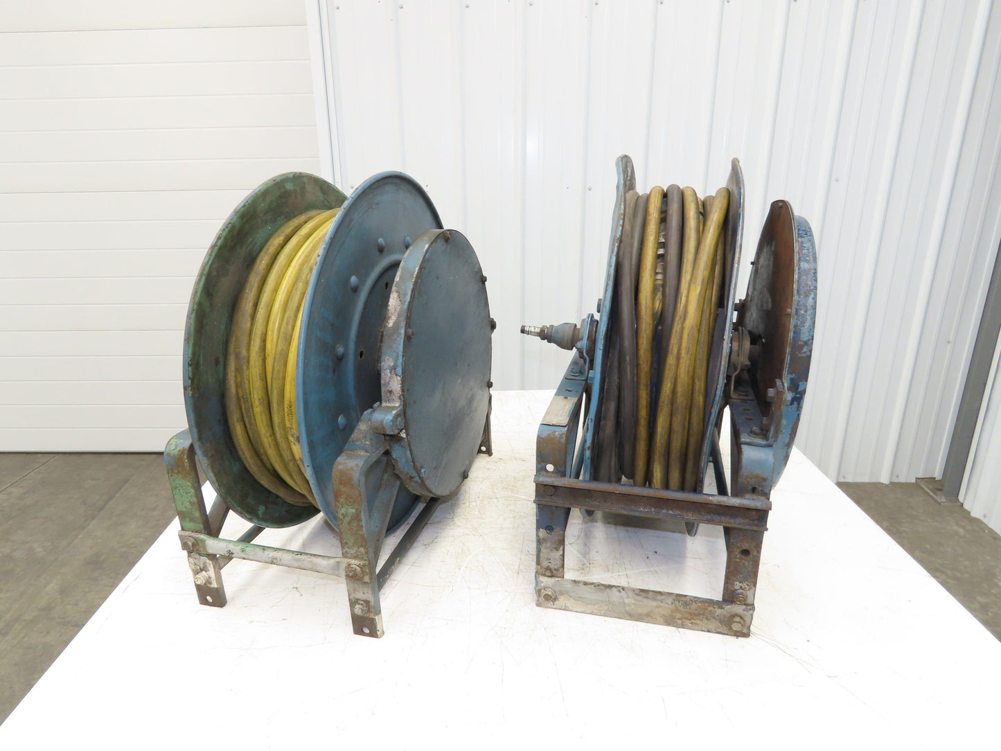 Hannay Reels 818-23-24-B-VR Retractable Industrial Water Hose Reel 1/2" Lot Of 2