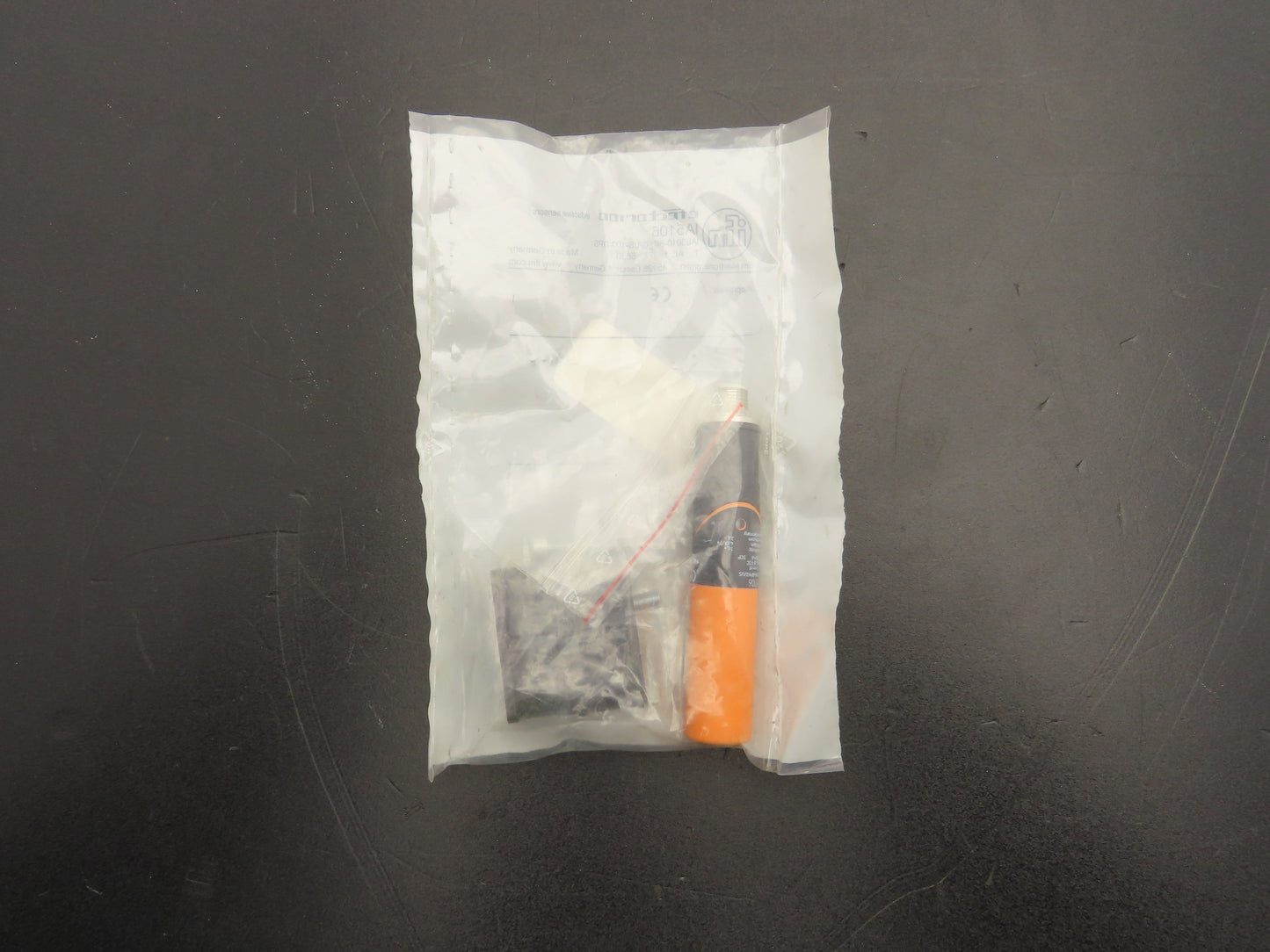 IFM IA5106 Efector 100 Inductive Proximity Sensor 10-36 VDC