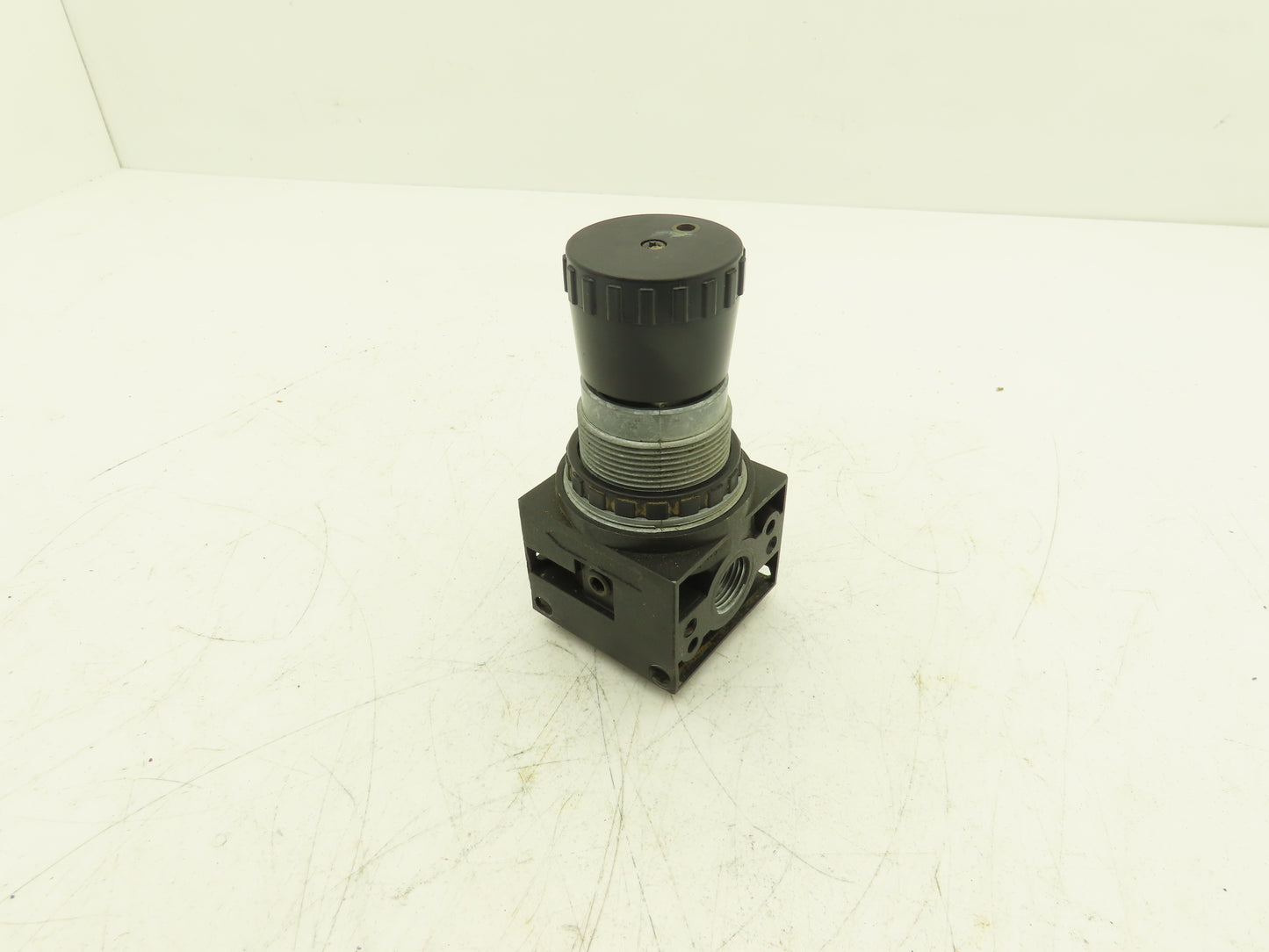 Rexroth 5350224010 Pneumatic Air Regulator 1/2 NPT