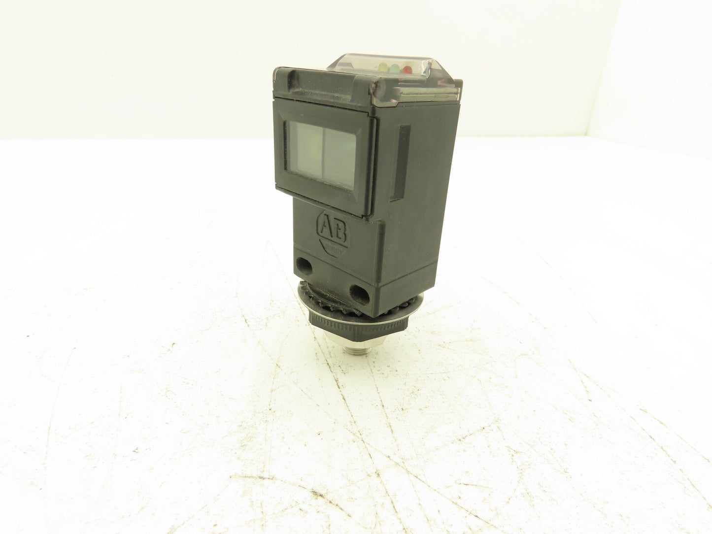 Allen Bradley 42GRU-9200-QD Photoswitch Polar Retroreflective 10-40vdc PNP/NPN