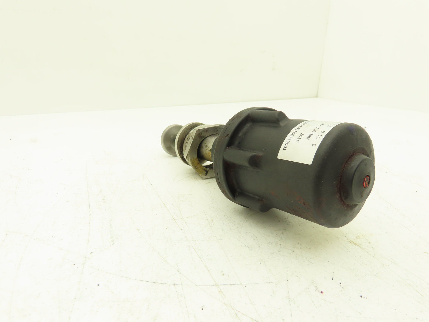 GEMU 9554 25Z 9 51 0 Pneumatically Operated Angular Seat Globe Valve 1/2"NPT NO