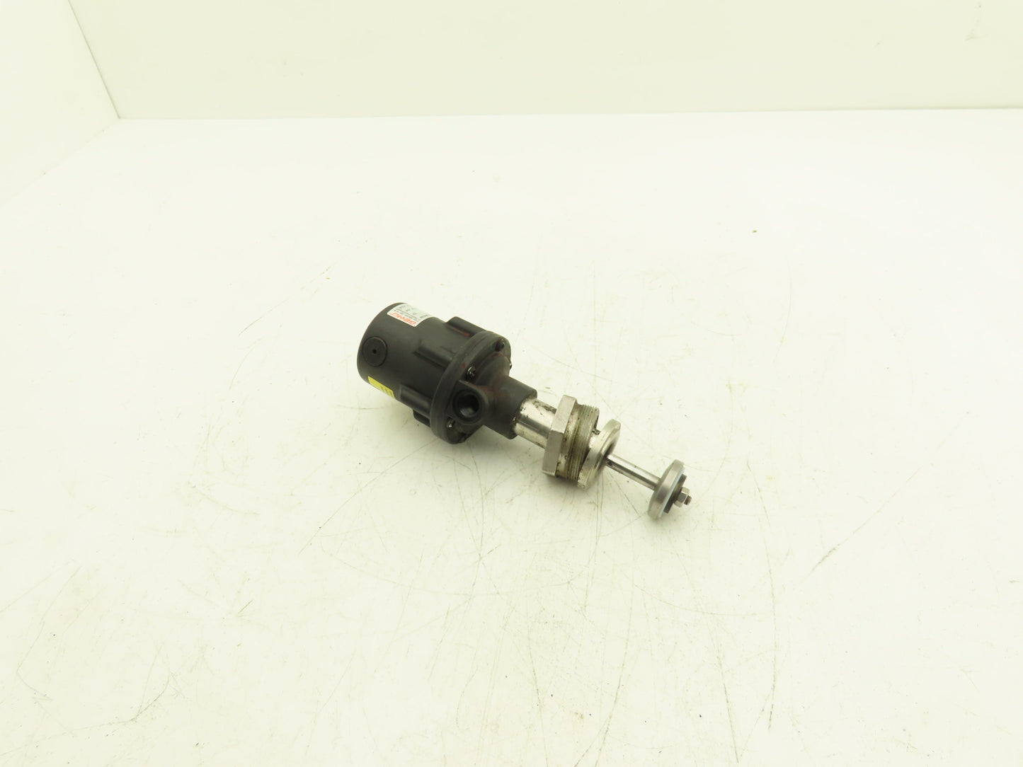 GEMU 9554 25Z 9 51 0 Pneumatically Operated Angular Seat Globe Valve 1/2"NPT NO