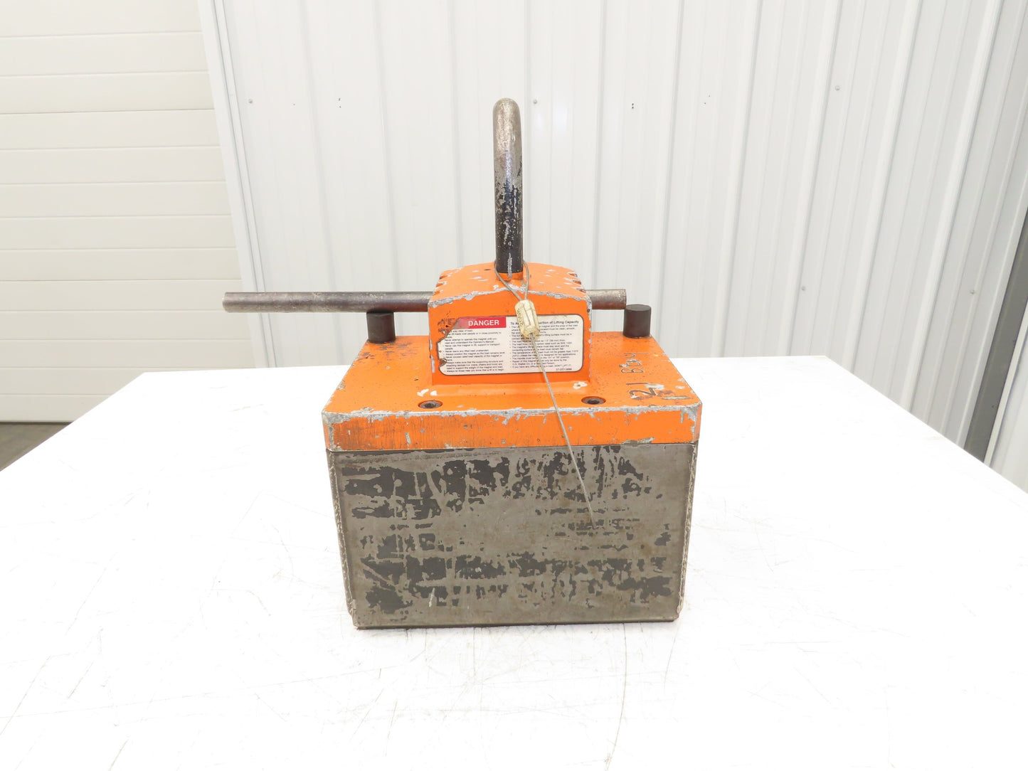 OS Walker CM-800 Toter Permanent Lift Magnet 1760 Capacity Pivoting Lifting Lug