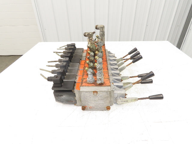 Danfoss 157U8393 Solenoid Valve 8 Station Manifold Assy 12VDC/Manual 3 Pos 2 Way