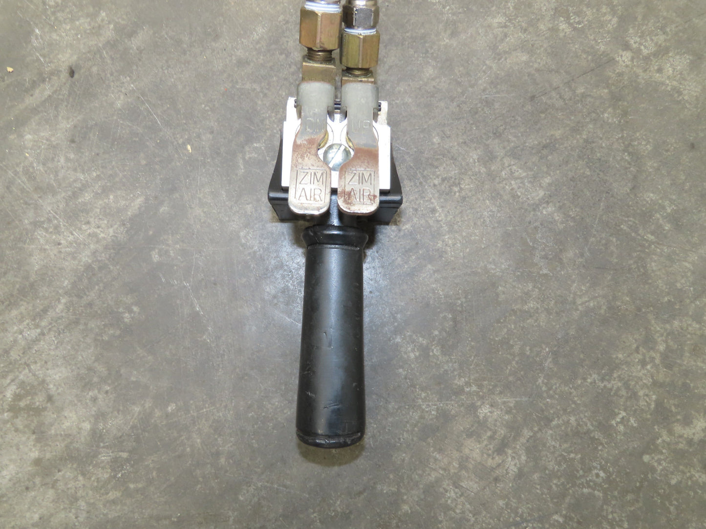 Ingersoll Zimmerman BW020120 Pneumatic Air Balancer 6' Travel 400Lb Swivel Mount