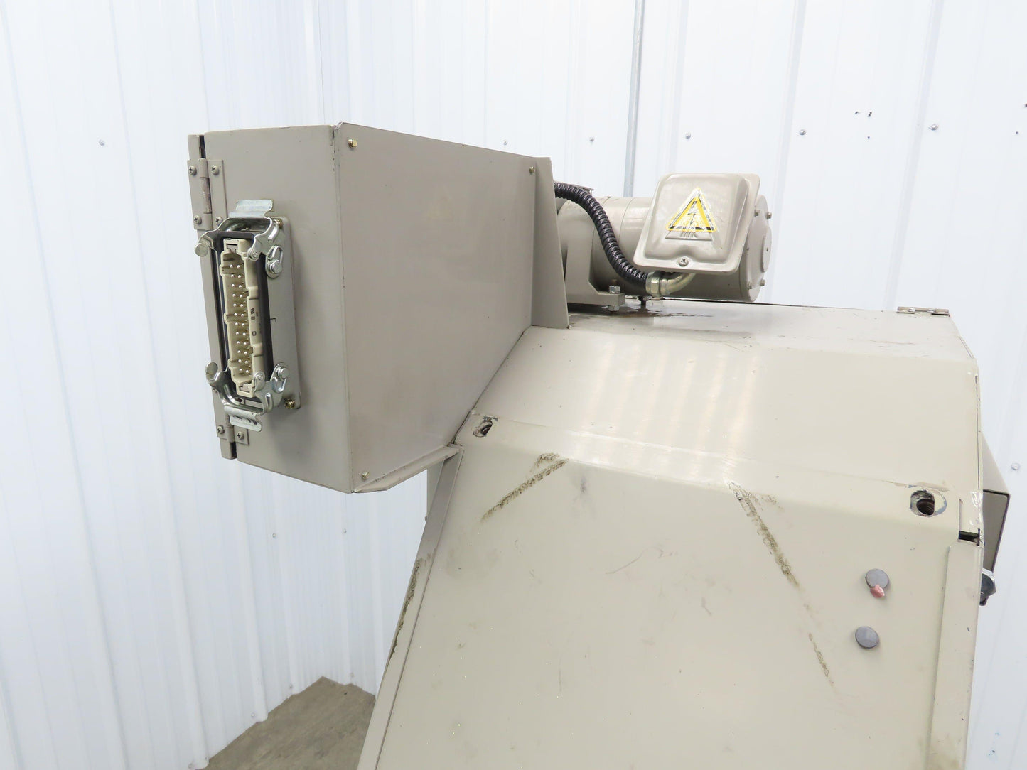 Enomoto CNC Chip Conveyor 16"x 67" Infeed 46-50" Discharge 220V 3PH