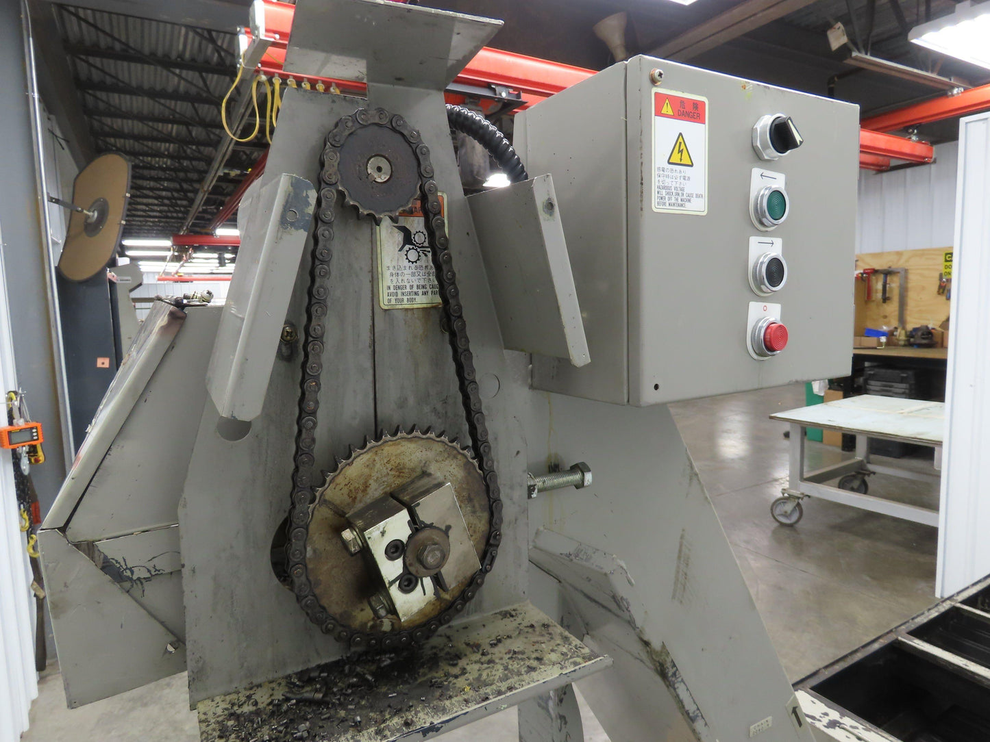 Enomoto CNC Chip Conveyor 16"x 67" Infeed 46-50" Discharge 220V 3PH