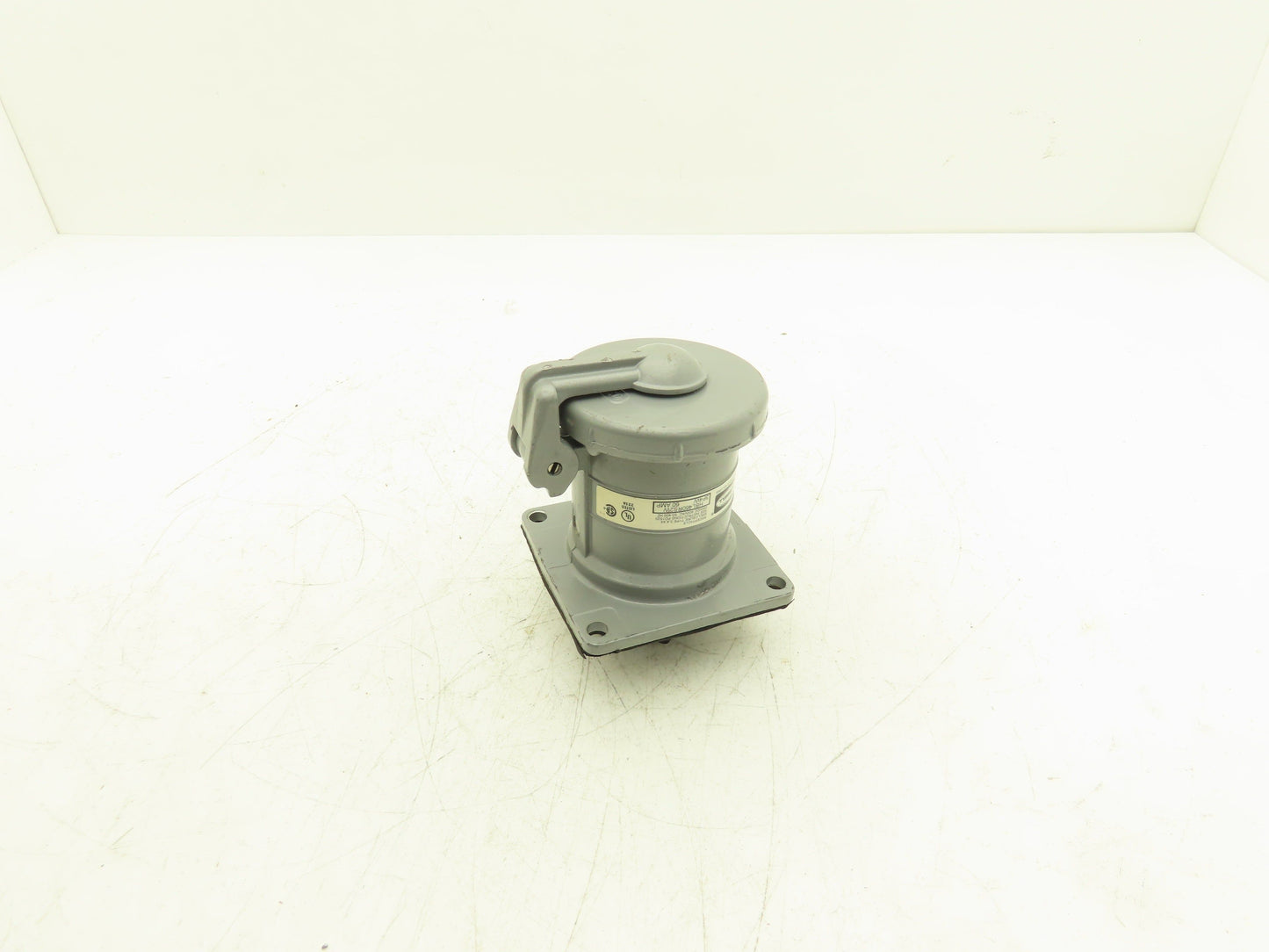 Hubbell HBL460RS2W Pin Sleeve Receptacle 60A 3P 4W 600V 3 Pole 4 Wire