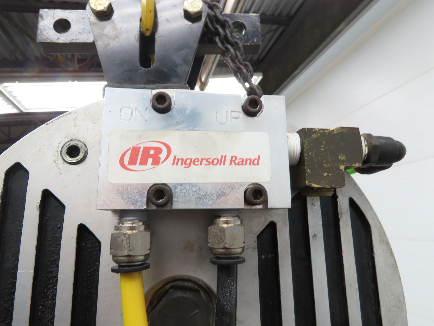 Ingersoll Zimmerman BW020120 Pneumatic Air Balancer 6' Travel 400Lb Swivel Mount