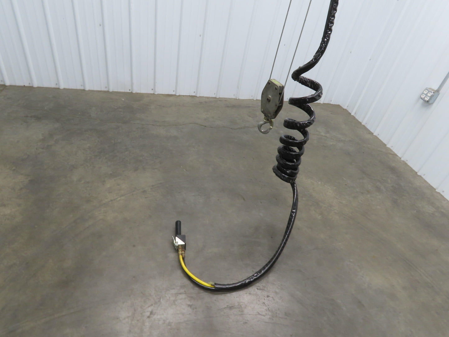 Ingersoll Zimmerman BA040060 Pneumatic Air Balancer 6' Travel 400Lb Swivel Mount